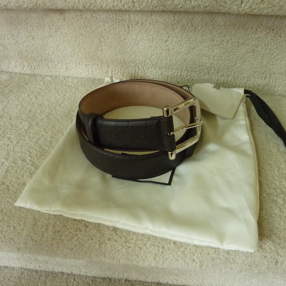 Gucci Ladies 'GG' Logo Buckle Leather Belt (Brown)